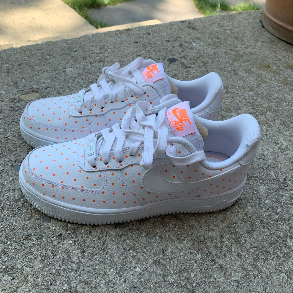 White Air force 1’s